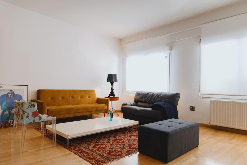 Cosy & Spacious Central Apartment Komotiní Exterior foto